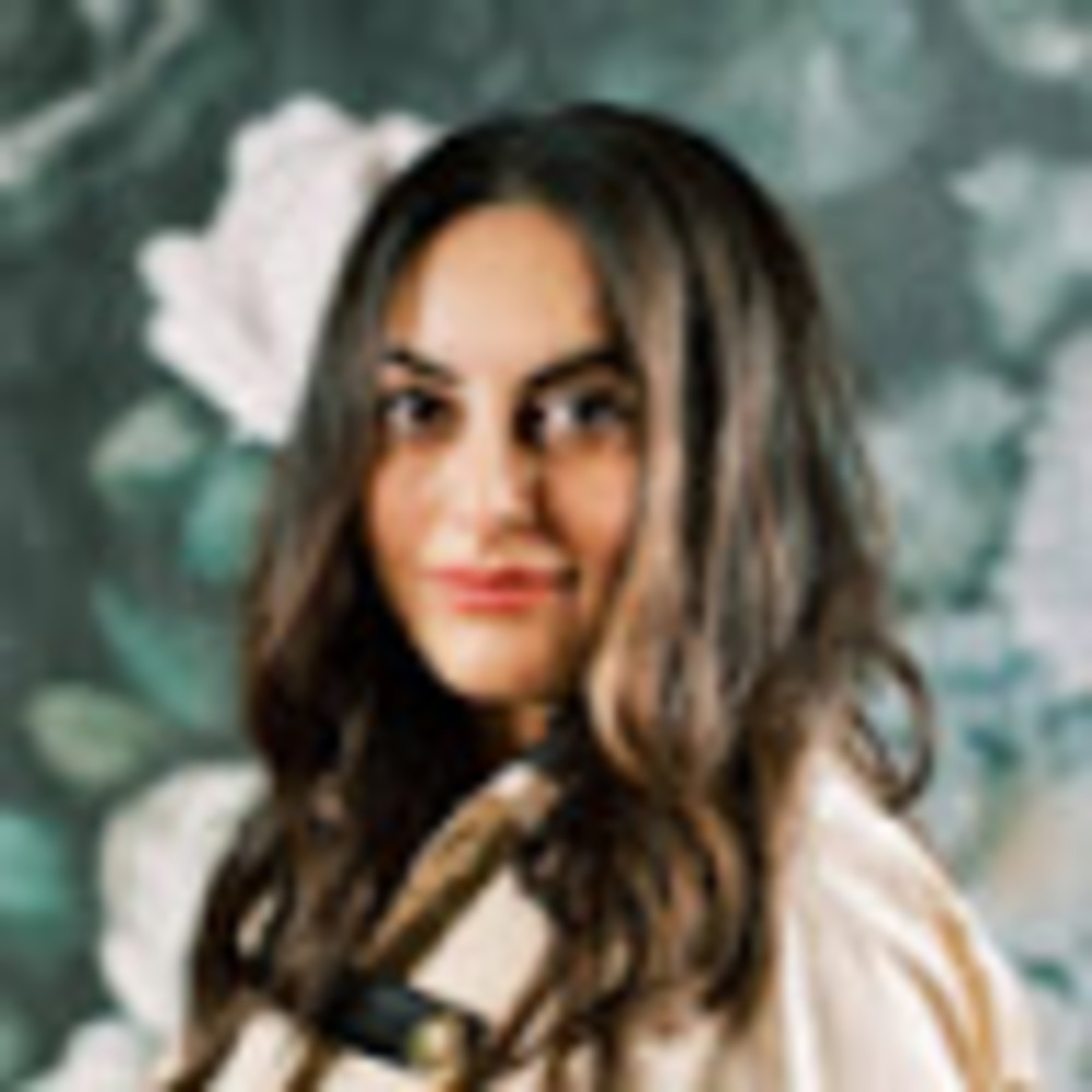 Meet your Posher, Yasmin